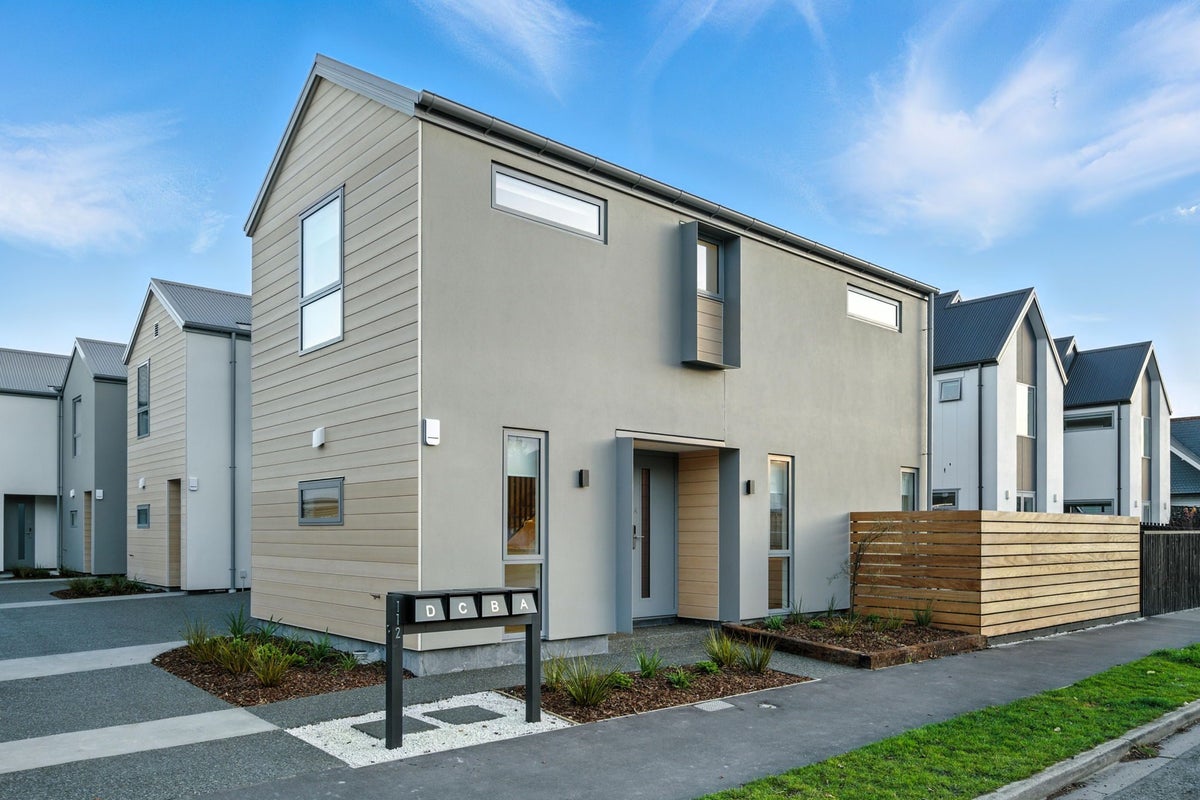 112A Edgeware Road, St Albans, Christchurch - Carousel 24