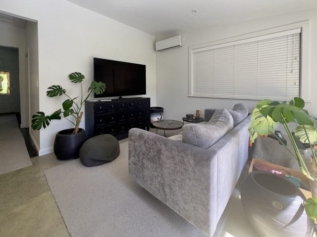 16 Commercial Road, Grey Lynn, Auckland - Carousel 2