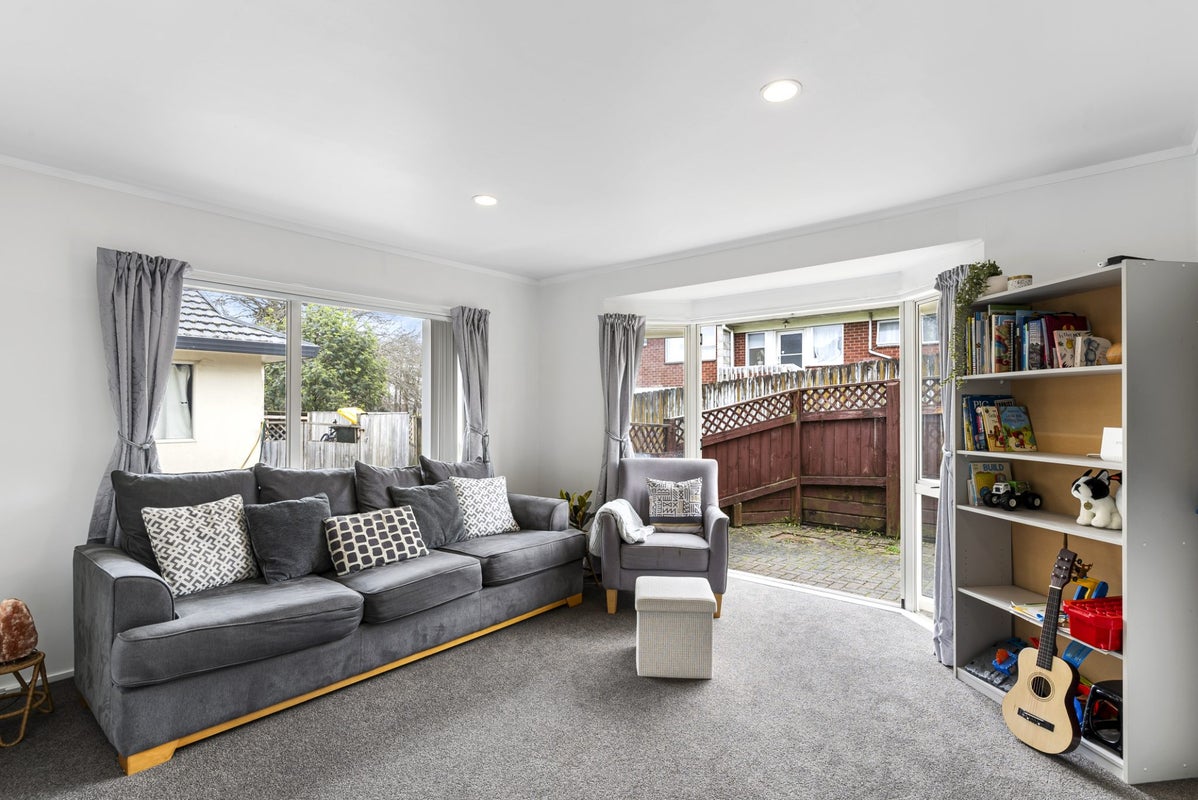 24A JAMES RD, Manurewa, Auckland - Carousel 2