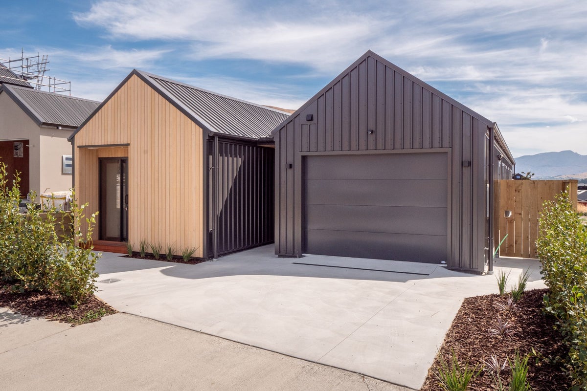 4 Southdown Road, Jacks Point, Queenstown - Carousel 2
