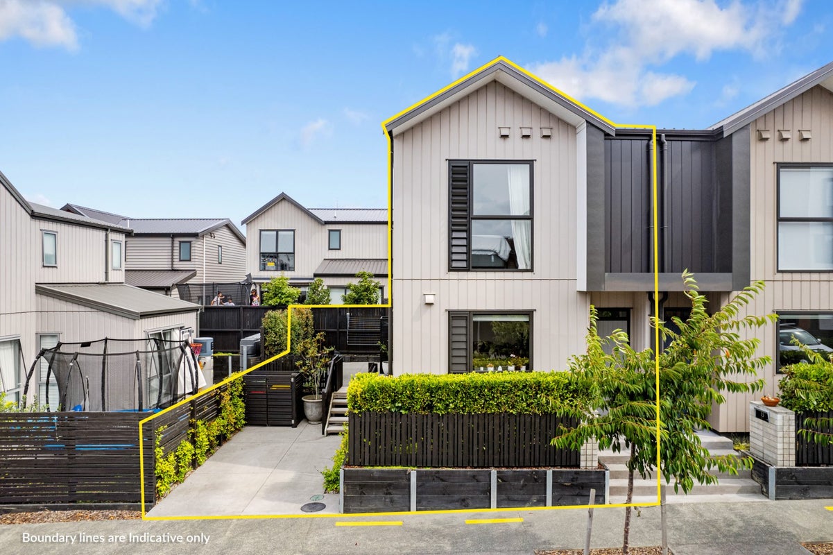 17 Matimati Place, Hobsonville, Auckland - Carousel 1