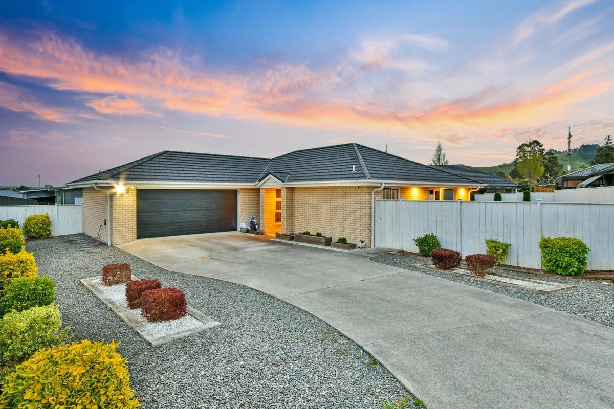 66 Westmuir Crescent, Pokeno - Carousel 1