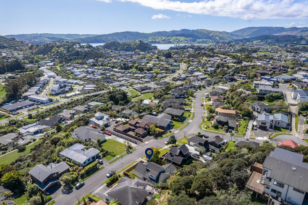 33 Spyglass Lane, Whitby, Porirua - Carousel 25
