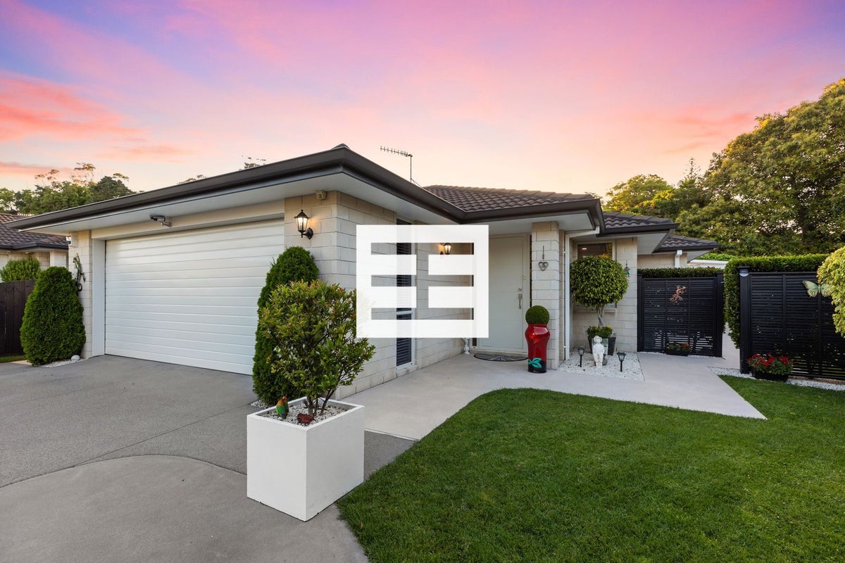 17 Hansard Place, Bethlehem, Tauranga - Carousel 1