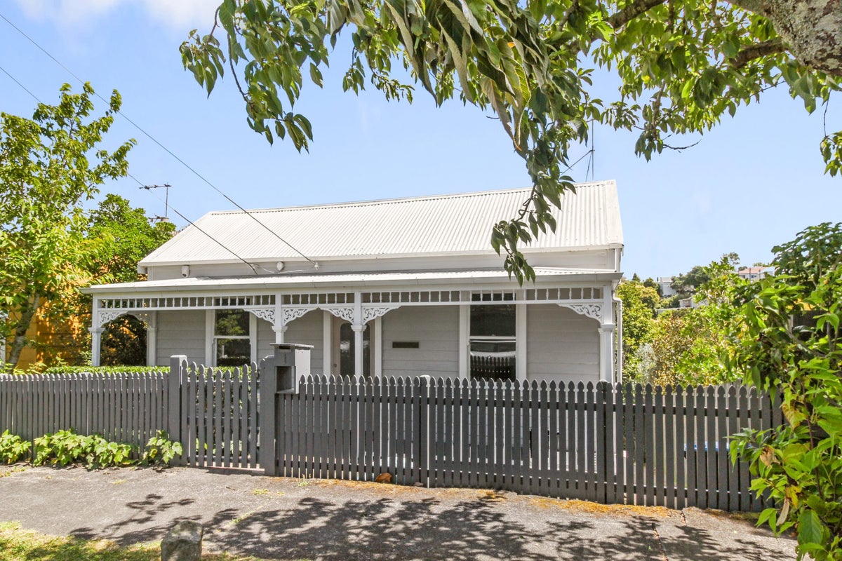 1 Third Avenue, Kingsland, Auckland - Carousel 1