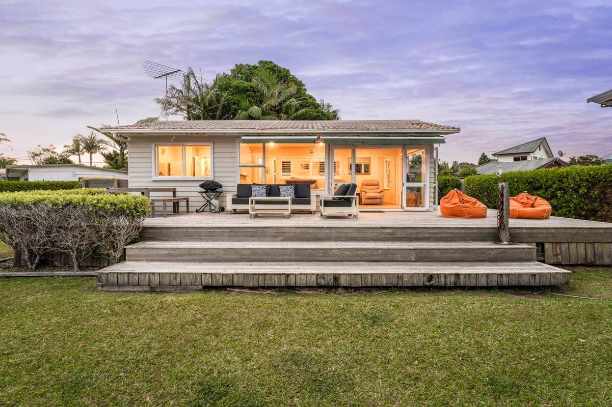 30 Harbour View Road, Point Wells, Point Wells - Carousel 2
