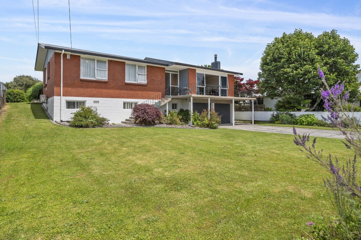50 Hood Street, Ngongotaha, Rotorua - Carousel 1