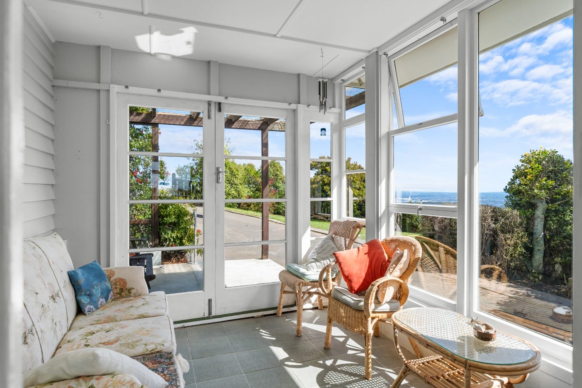 343 Mount Pleasant Road, Mount Pleasant, Christchurch - Carousel 2