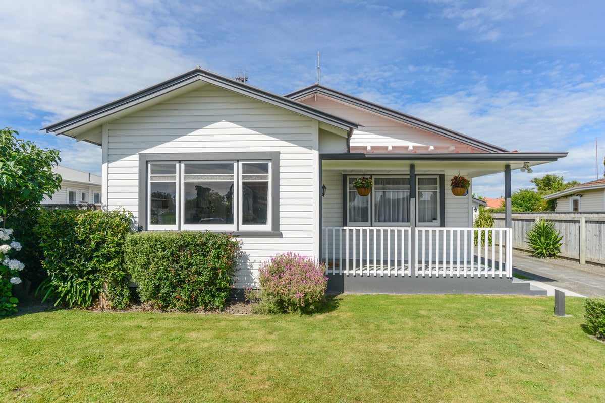 501 Fenwick Street, Mayfair, Hastings - Carousel 1