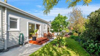 4 Westby Street, Waltham, Christchurch - Carousel 1
