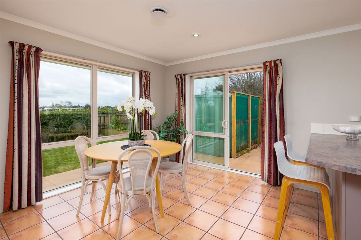 6 Vangelis Lane, Mairehau, Christchurch - Carousel 2