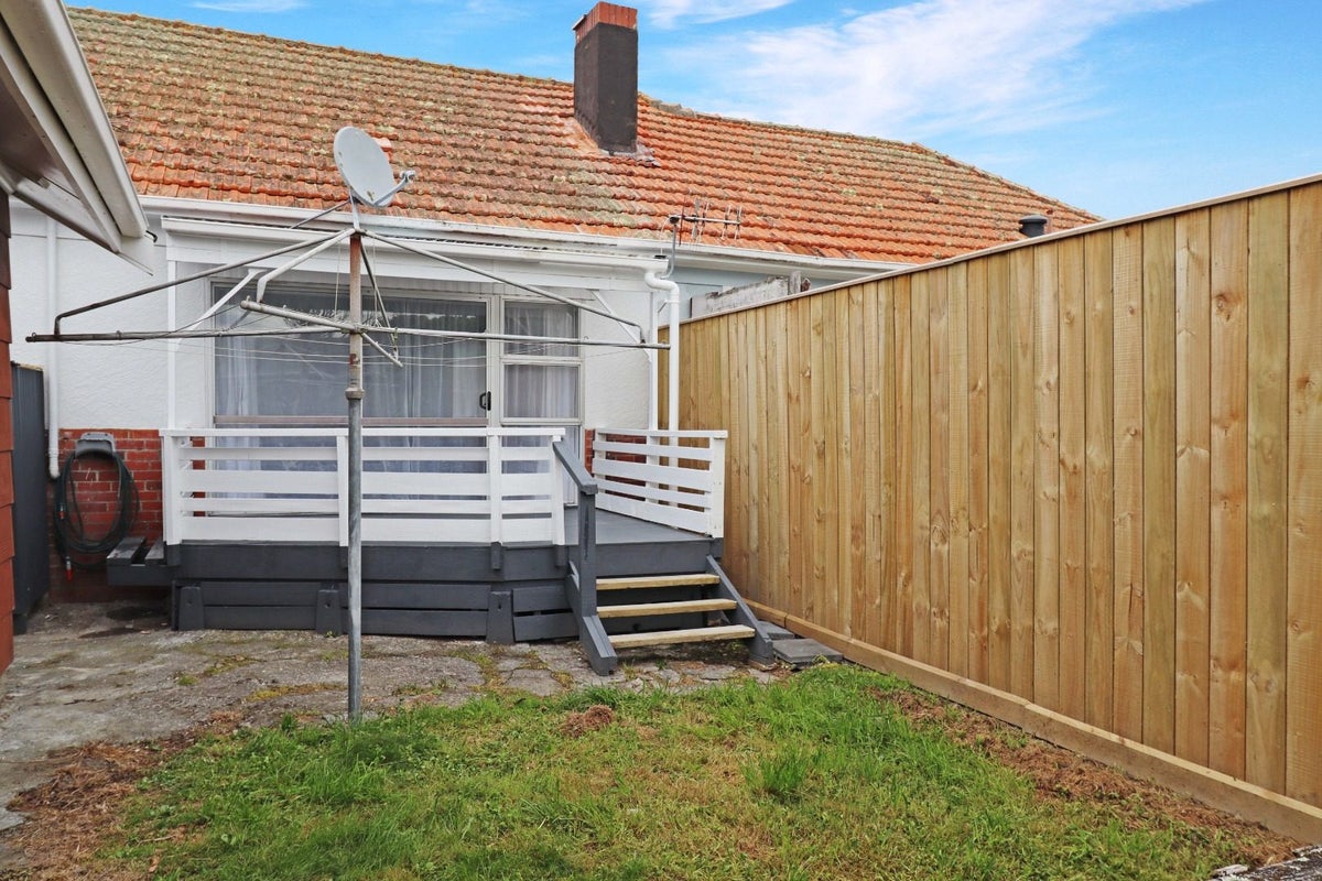 4A Ropata Crescent, Boulcott, Lower Hutt - Carousel 10