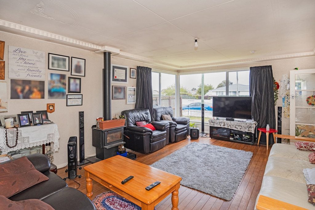 22 Redcastle Road, Oamaru North, Oamaru - Carousel 2
