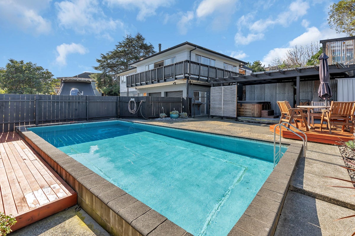 4 Moa Place, Onerahi, Whangarei - Carousel 2