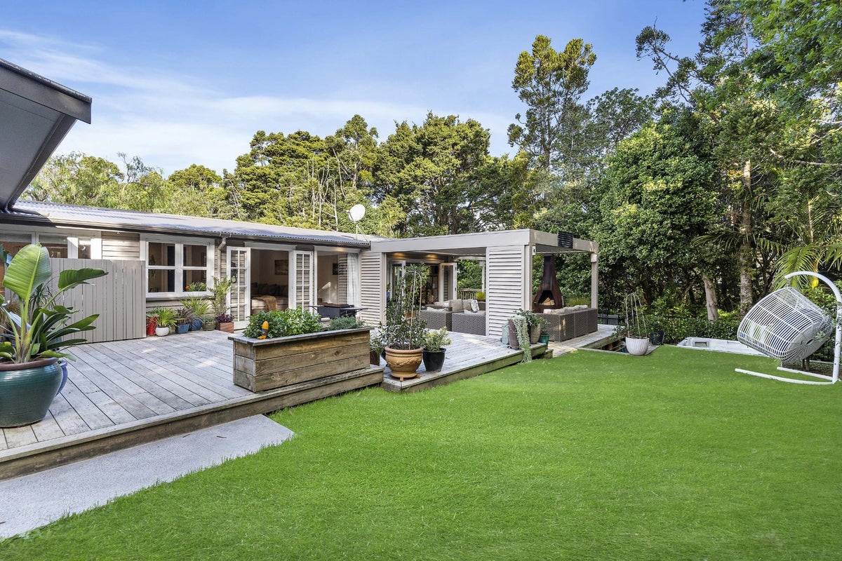 1/246 Onewa Road, Birkenhead, Auckland - Carousel 1