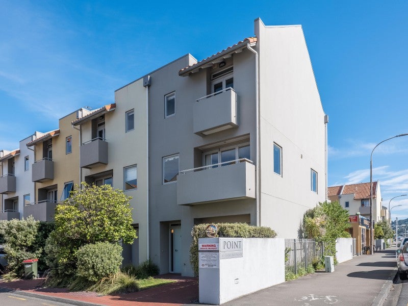 58/305 Evans Bay Parade, Hataitai, Wellington - Carousel 1