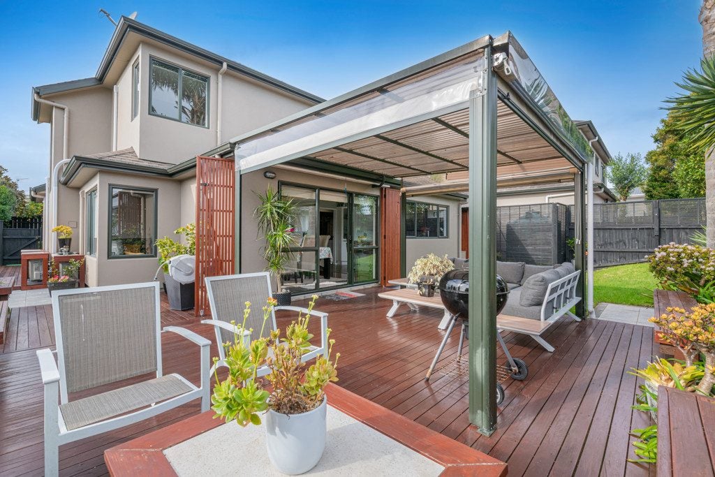 2/26 James Street, Bayview, Auckland - Carousel 1