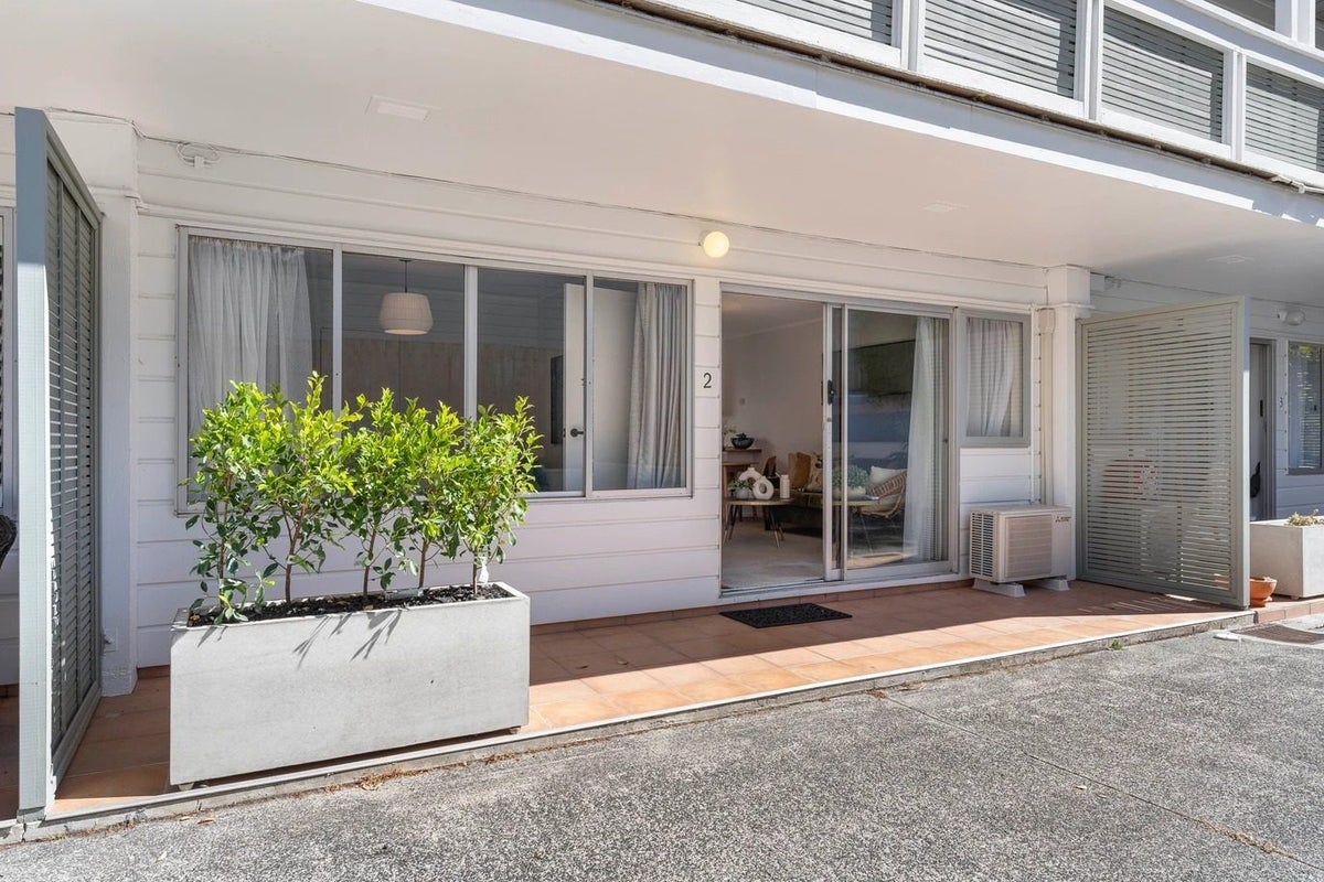 2/12 New Street, Saint Marys Bay, Auckland - Carousel 2