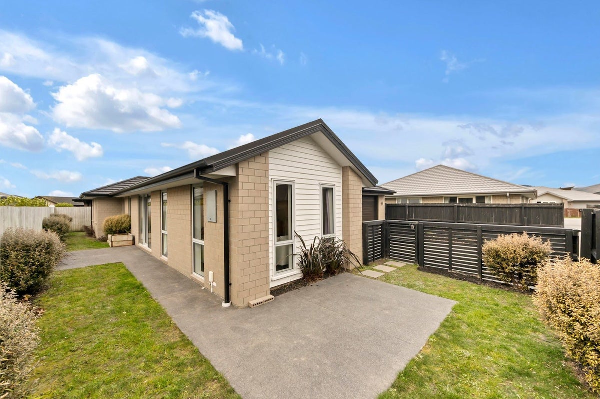 9 Ronaldson Lane, Wigram, Christchurch City, Canterbury - Carousel 1