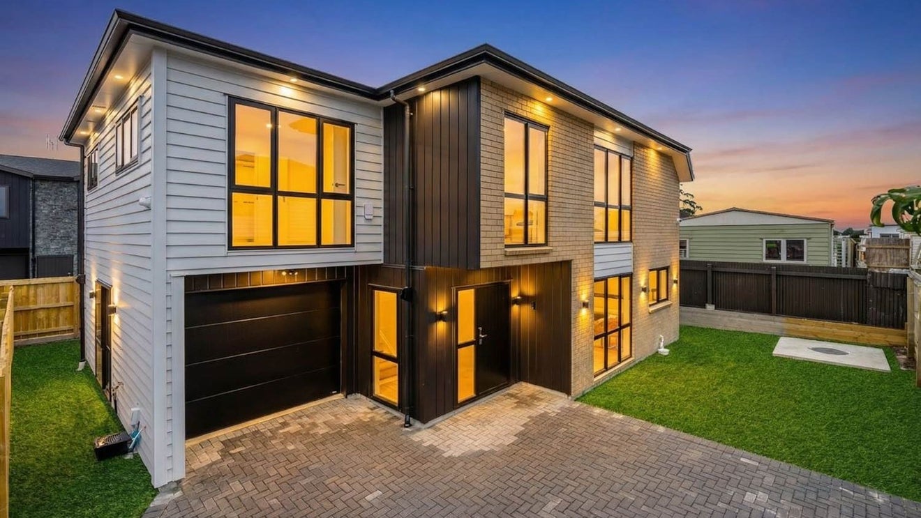 21 Rimu Road, Manurewa, Auckland - Carousel 1