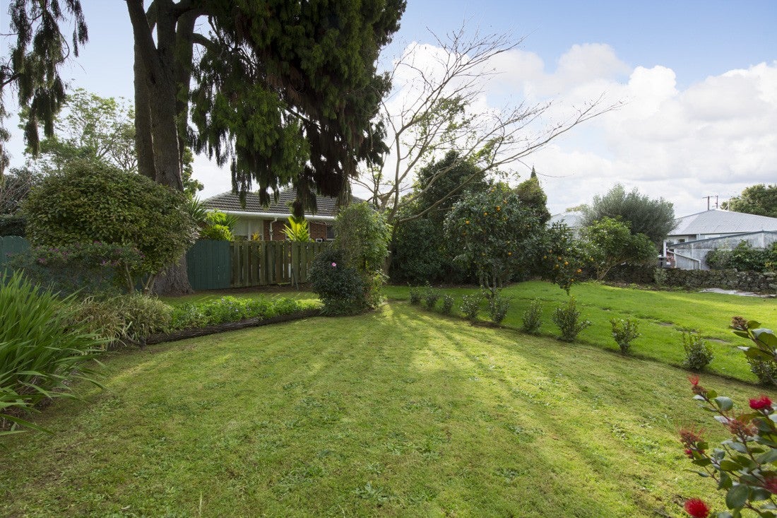 2/0 Asquith Avenue, Mount Albert, Auckland - Carousel 2