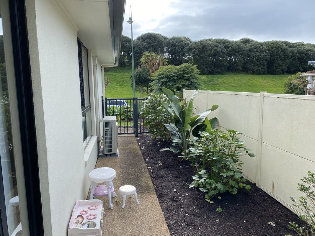 90 Pinecrest Drive, Gulf Harbour, Whangaparaoa - Carousel 2