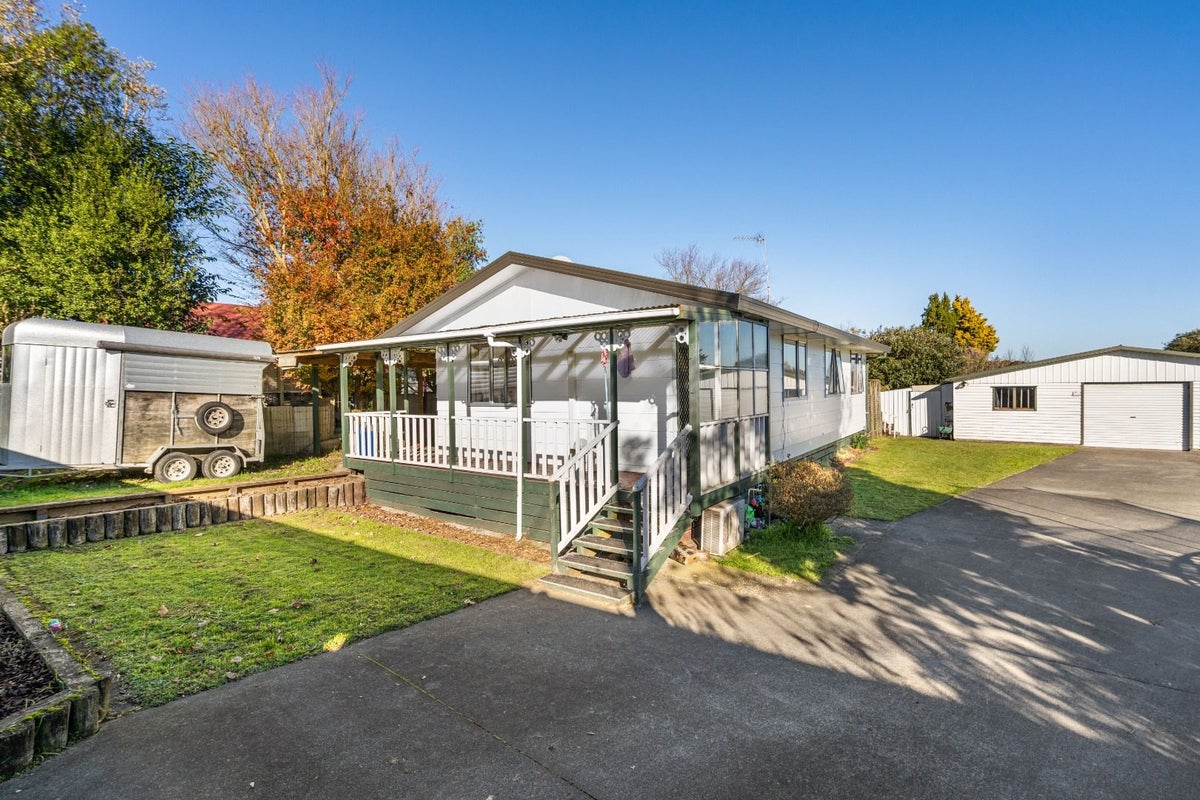 53 Whitmore Street, Kihikihi, Te Awamutu - Carousel 1