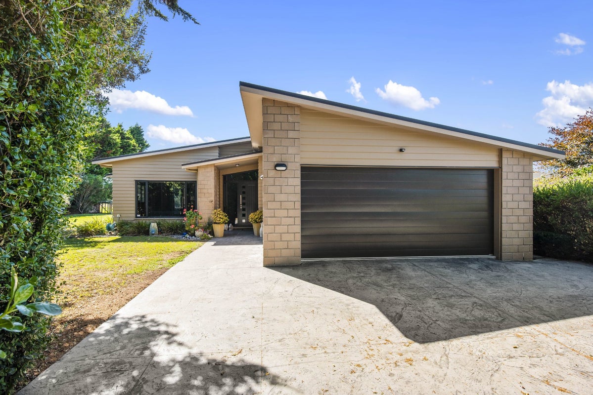 3 Wood Leigh, Paraparaumu Beach, Paraparaumu - Carousel 2