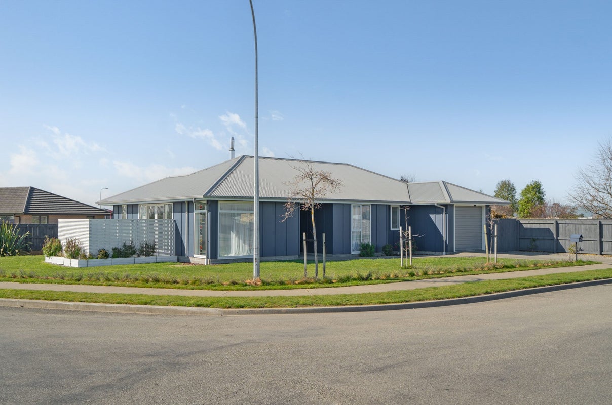 2 Stoneleigh Drive, Solway, Masterton - Carousel 1
