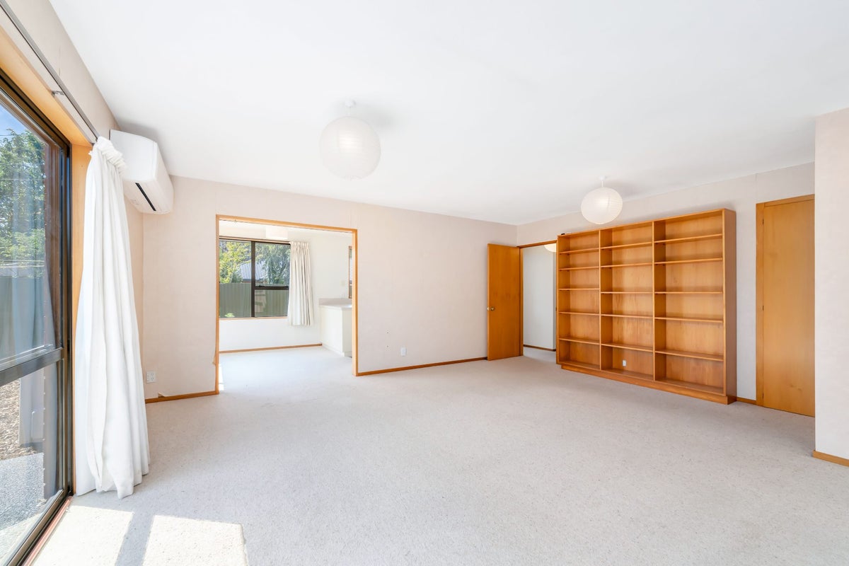 2/19 Somerfield Street, Somerfield, Christchurch - Carousel 2