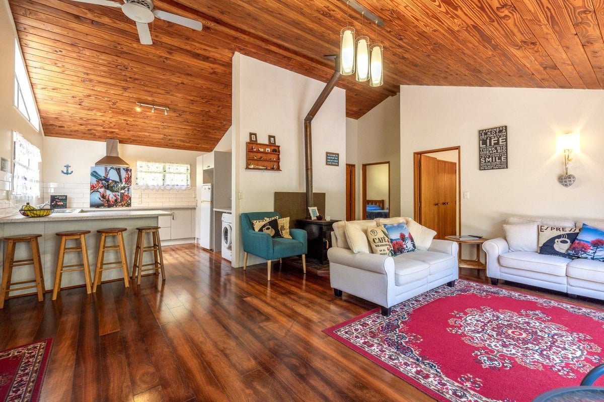 51 Crescent Road West, Ostend, Waiheke Island - Carousel 1