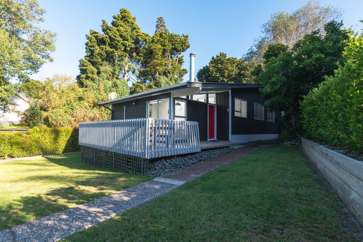 5 Beeche Place, Birkdale, Auckland - Carousel 13