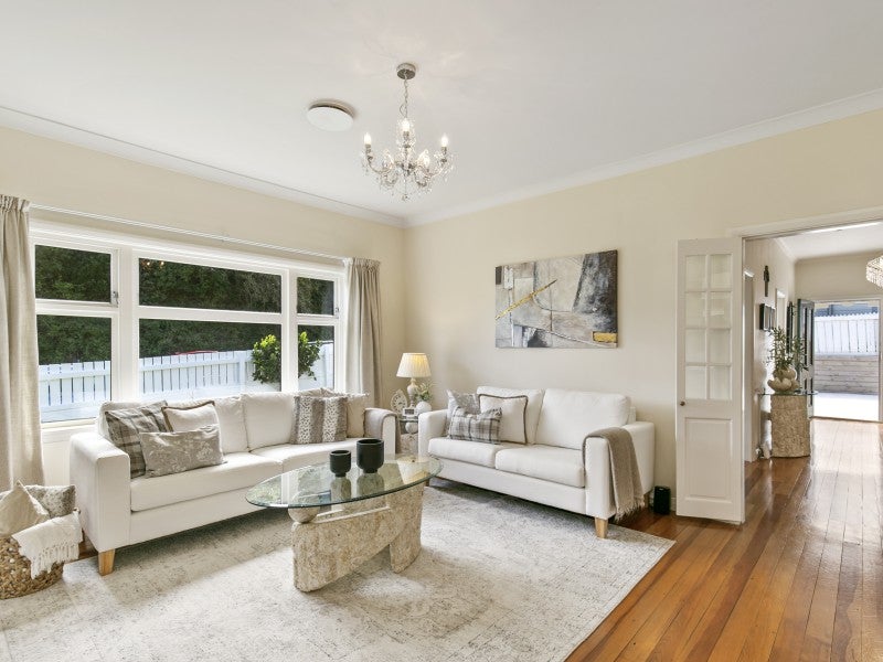 121 Severn Street, Island Bay, Wellington - Carousel 2