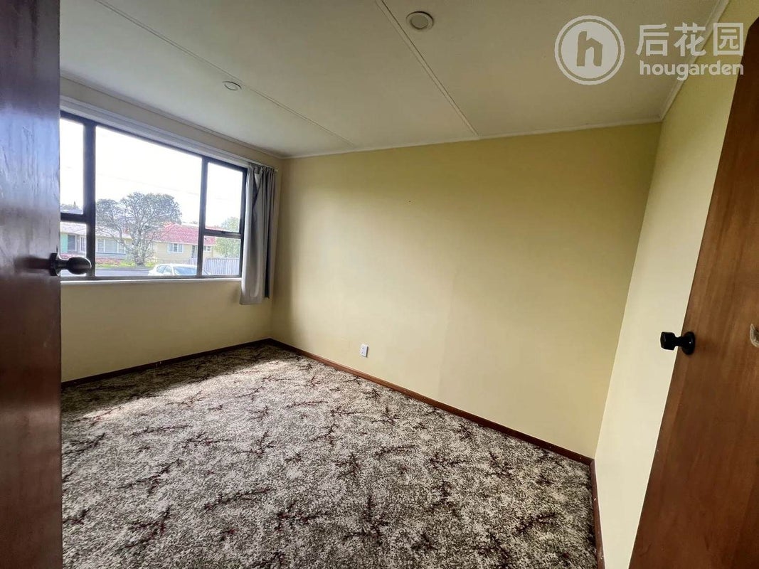 72 Kelman Road, Kelston, Auckland - Carousel 11