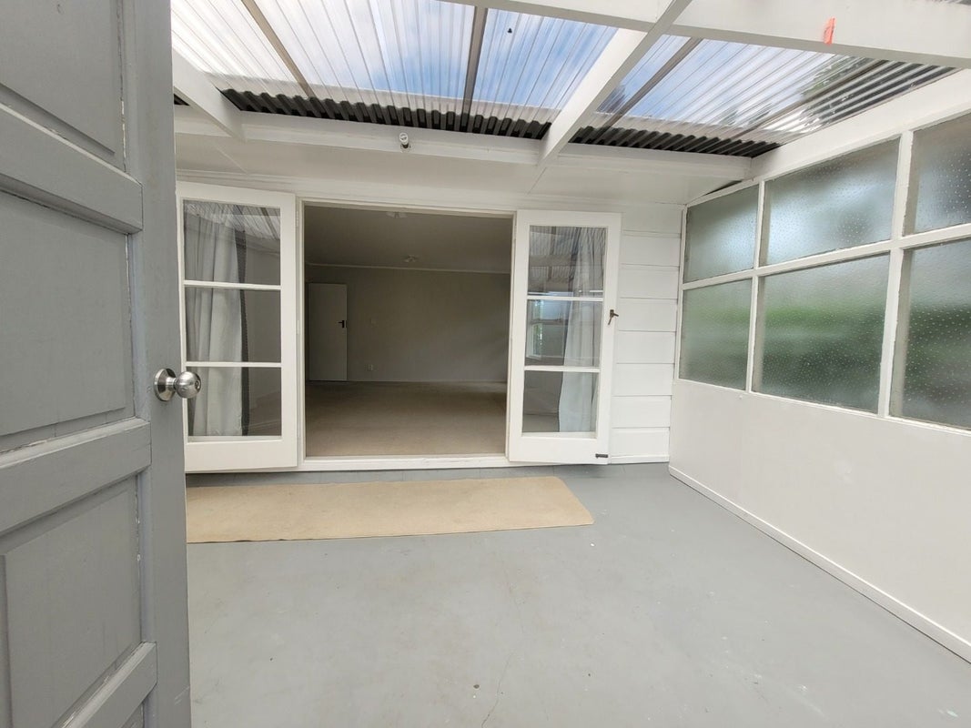 2/471 Remuera Road, Remuera, Auckland - Carousel 1