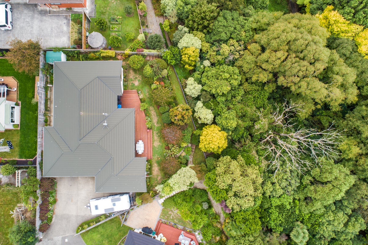 15 Greenwood Place, Fitzherbert, Palmerston North - Carousel 22