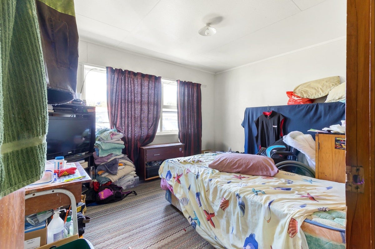 10 Lairdvale Road, Taumarunui - Carousel 14