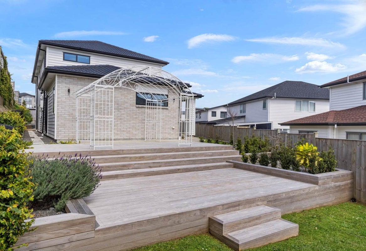 14 Perehia RD, Flat Bush, Auckland - Carousel 2