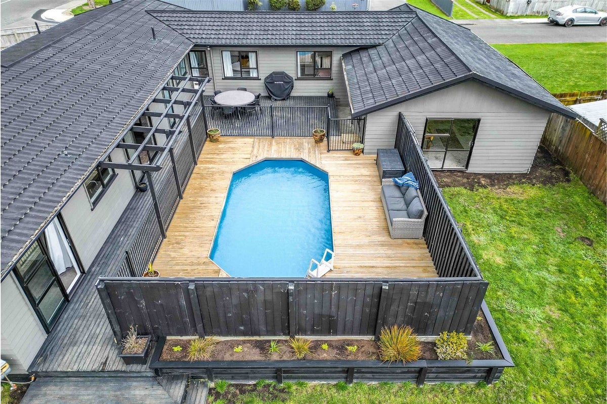 79 Matai Road, Raumati South, Paraparaumu - Carousel 2