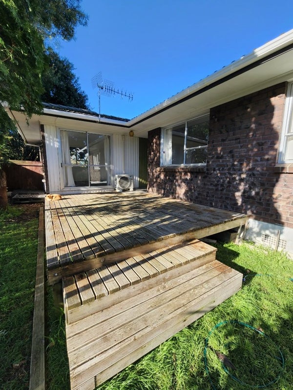 5 Cadiz Place, Red Hill, Papakura - Carousel 2