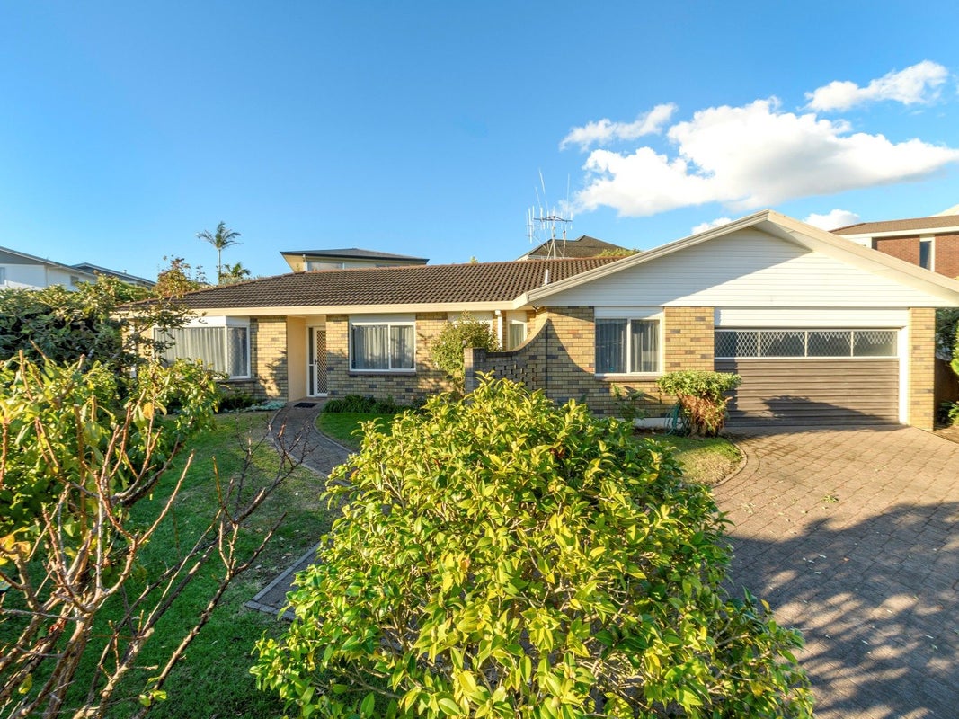 7 Esme Place, Matua, Tauranga - Carousel 2