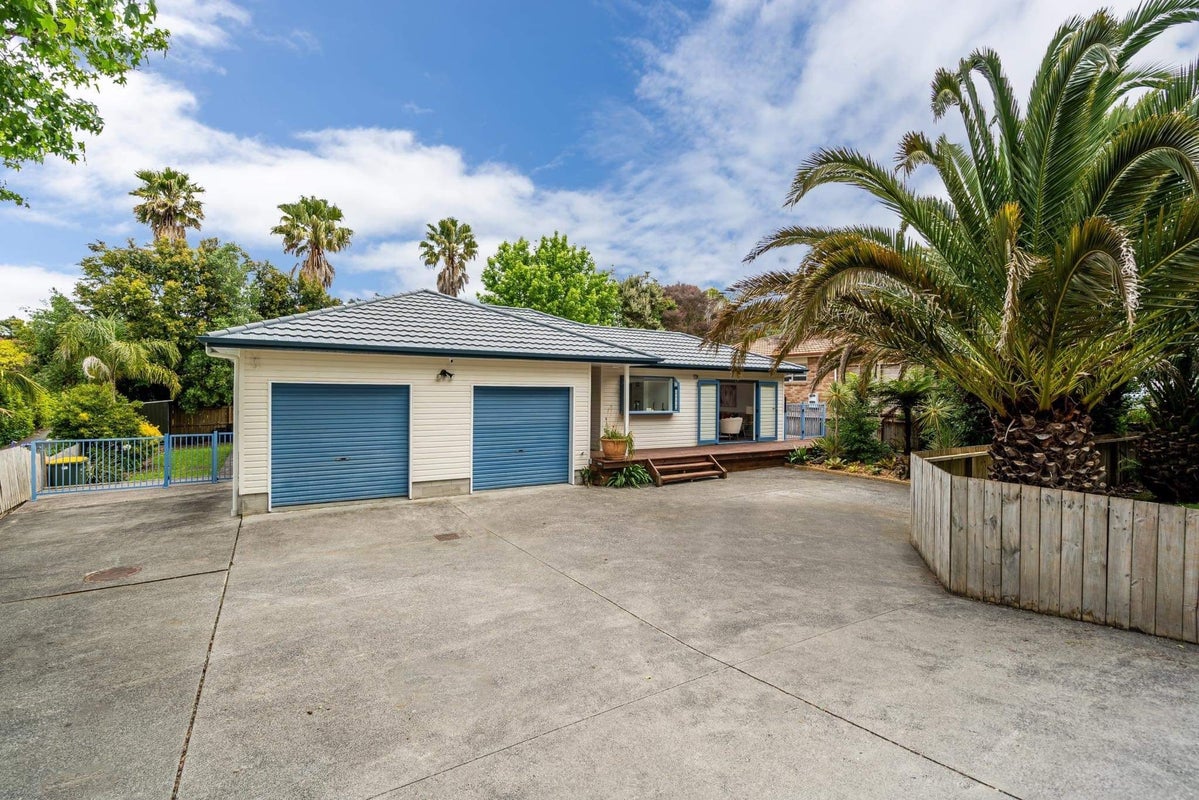 164 Pooks Road, Swanson, Auckland - Carousel 1