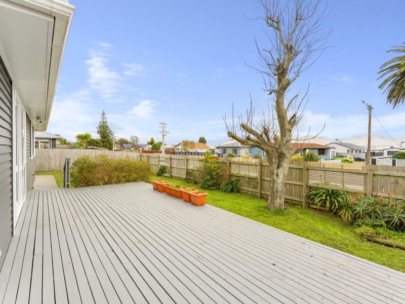 9 Ngaire Street, Longburn, Palmerston North - Carousel 2