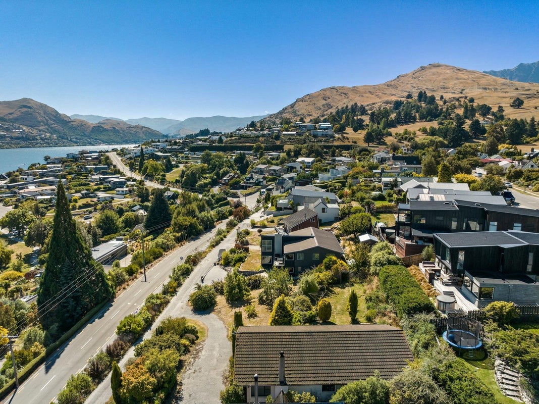 582 Peninsula Road, Kelvin Heights, Queenstown - Carousel 37