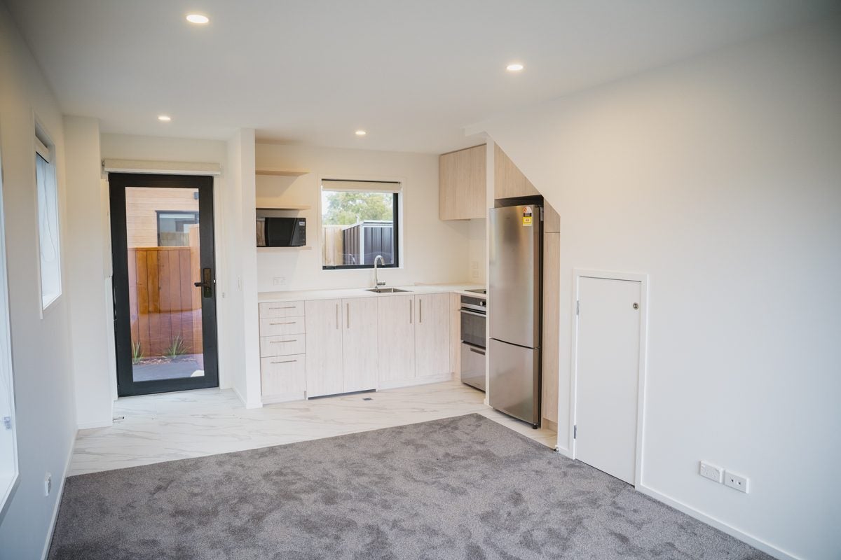 7/216 Rosebank Road, Avondale, Auckland - Carousel 2
