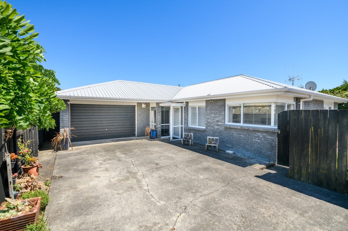 7A Karamu Avenue, Takaro, Palmerston North - Carousel 1