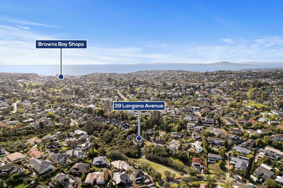 39 Langana Avenue, Browns Bay, Auckland - Carousel 17