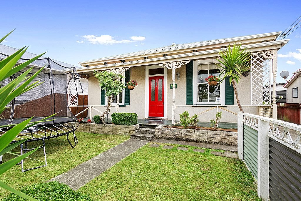 21 Buick Street, Petone, Lower Hutt - Carousel 1