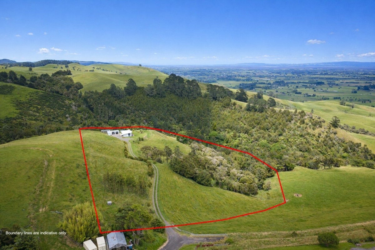 222 Strange Road, Komata, Paeroa - Carousel 3