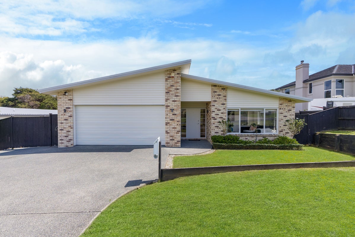 8 Te Puru Drive, Maraetai, Auckland - Carousel 1